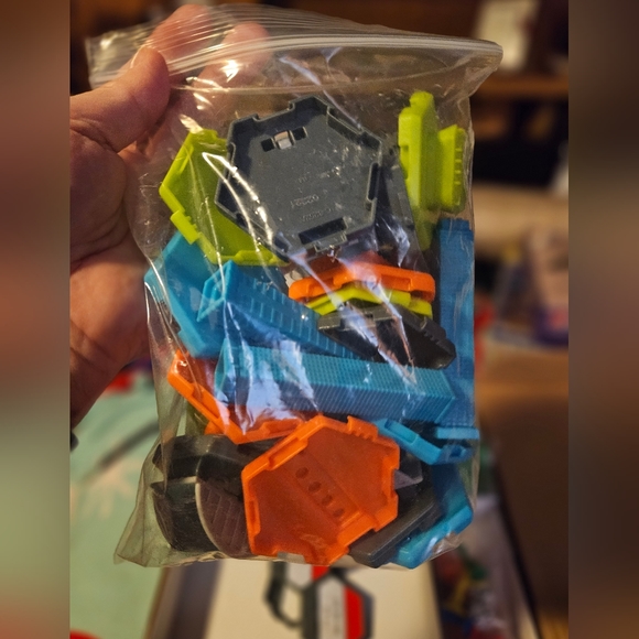 NEW U-Build Monopoly Game by HASBRO - Picture 6 of 11